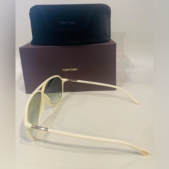 New Rare Authentic Tom Ford sunglasses - Picture 10 of 11